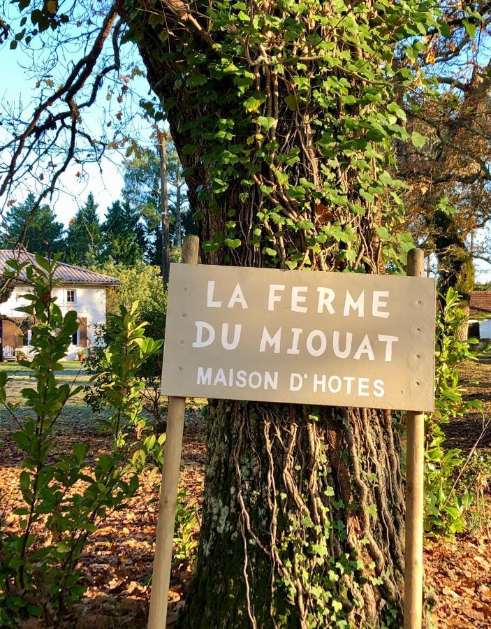 La Ferme Du Miouat Hotel Сен-Жулиен-ан-Борн Екстериор снимка