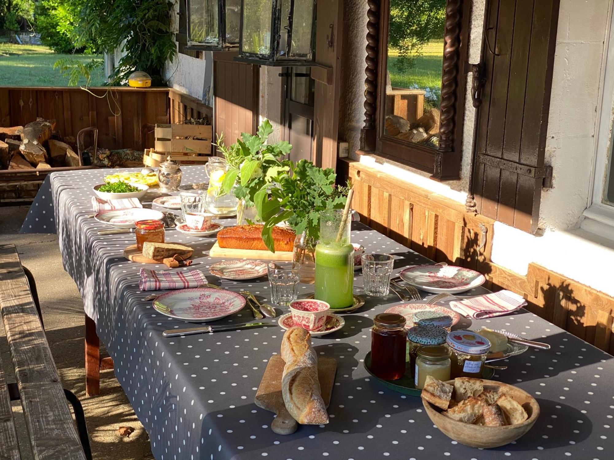 La Ferme Du Miouat Hotel Сен-Жулиен-ан-Борн Екстериор снимка